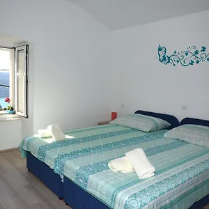 apartment-marija-vrana-ceres.primorje-gorskikotar.com/